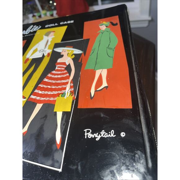 VTG 1995 Solo In The Spotlight Barbie Mattel 1960 Repro. + 1961 Case + Books - Picture 14 of 14